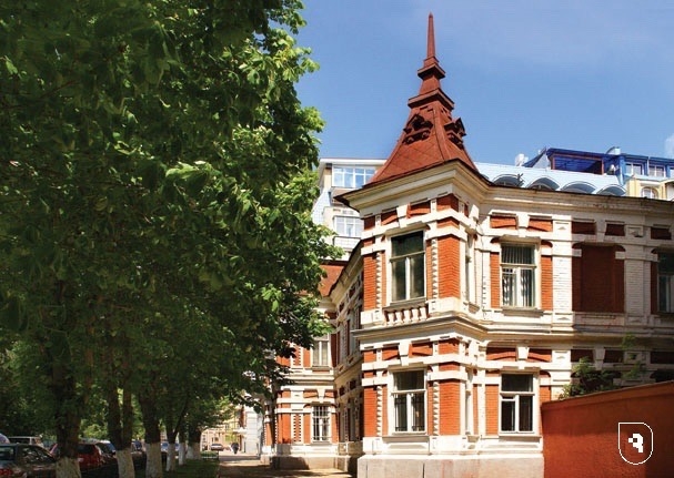 Врачи Саратовского медуниверситета спасли пациента от тотального облысения