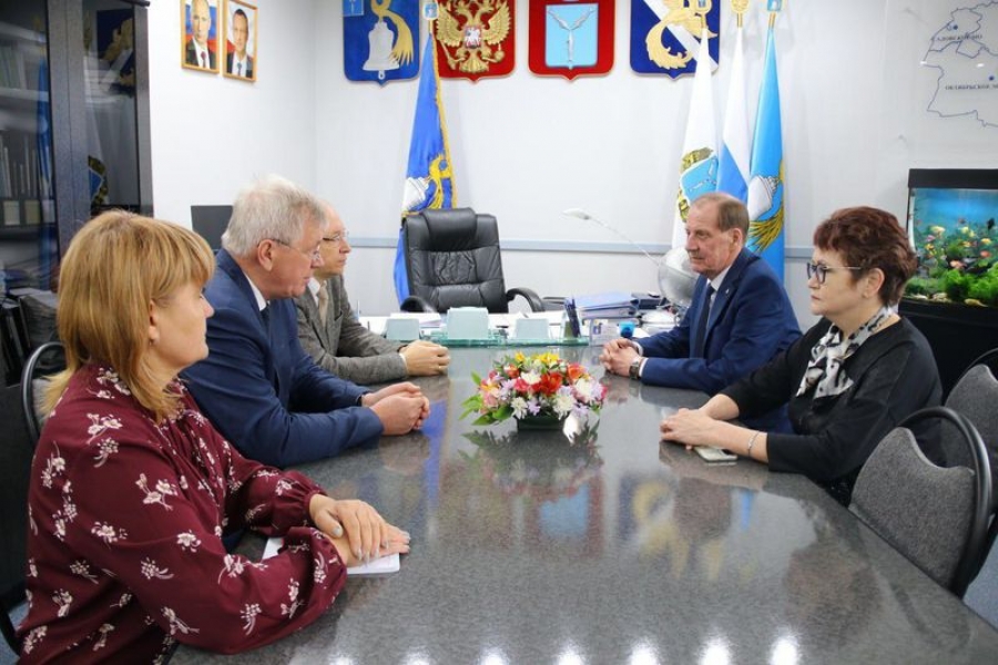 Саратовский медуниверситет будет курировать здравоохранение и образование по медицинскому профилю во всех районах Саратовской области