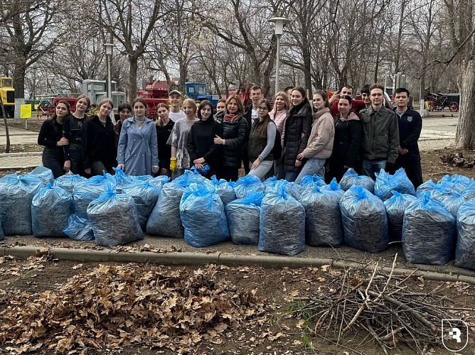 Субботник в Парке Победы