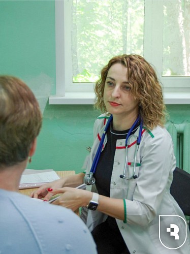 Врачи СГМУ провели выездную консультацию в селе Черкасское, предоставив качественную медпомощь местным жителям