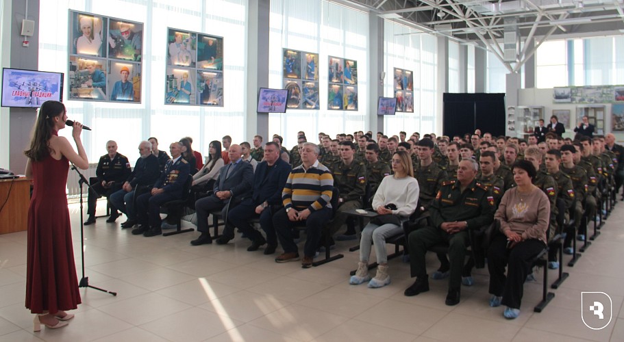 Открытие выставки «Славные традиции. История военного образования в саратовских гражданских вузах»