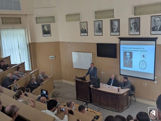 В СГМУ почтили память академика Владимира Кошелева 
