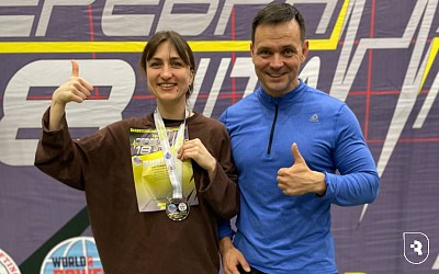 Победа на соревнованиях по пауэрлифтингу