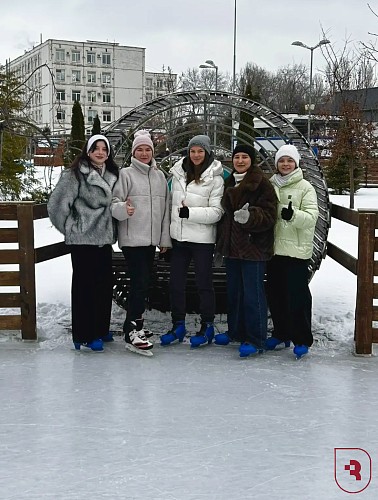 Студенты СГМУ отправились на каток