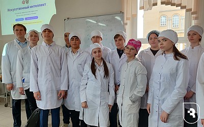 МК по ИИ для школьников на кафедре биофизики и цифровых технологий СГМУ