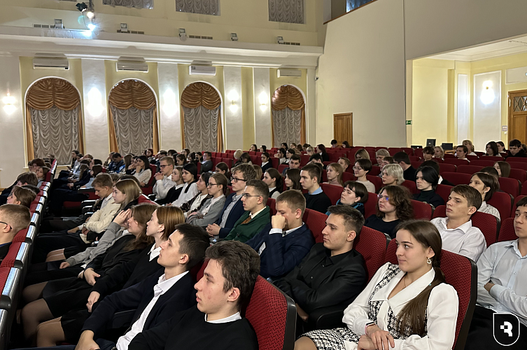 В преддверии приемной кампании