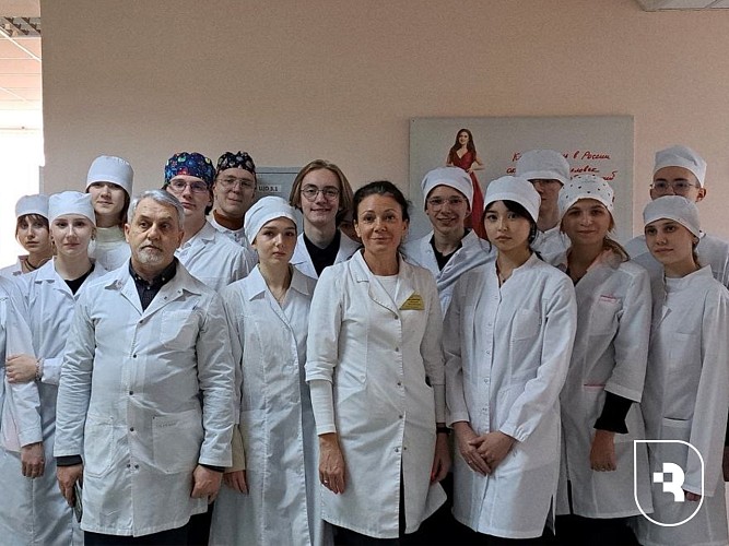 В Предуниверсарии СГМУ прошла серия профориентационных занятий