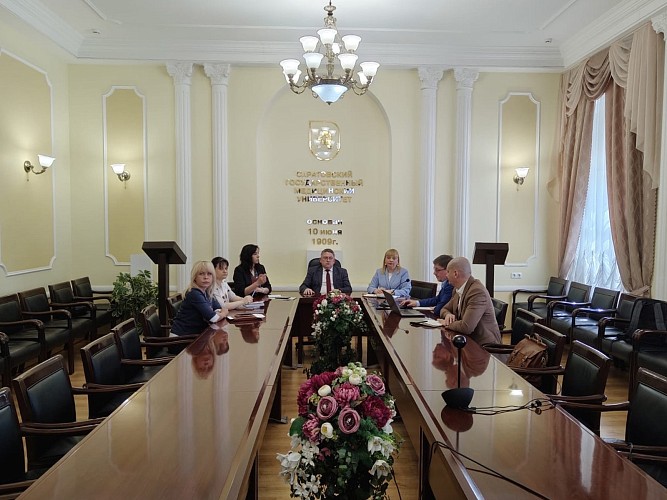 СГМУ развивает векторы технологического партнерства с Витриной цифрового РОСТа