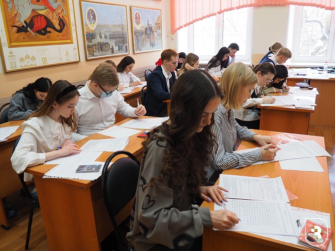 СГМУ помогает школьникам страны сделать первый шаг в мир медицины