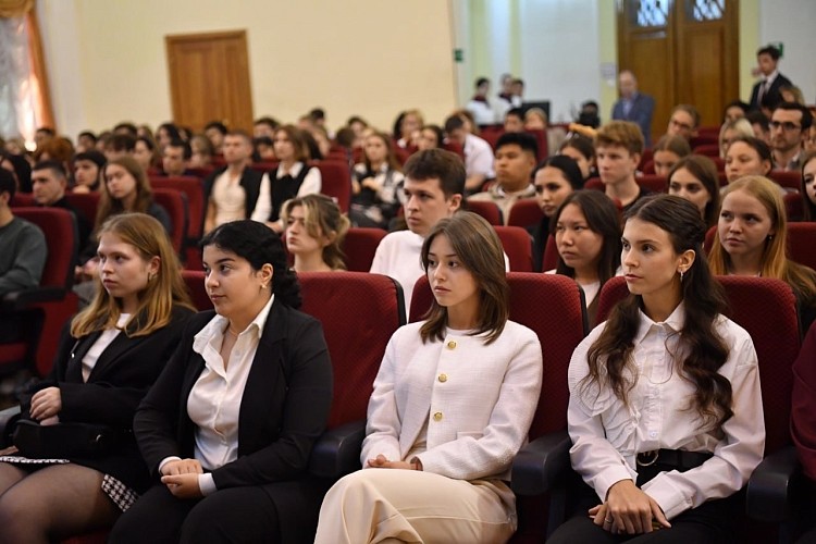 Программа целевого обучения СГМУ продолжает улучшать кадровую ситуацию в здравоохранении региона