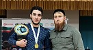 Чемпион по армреслингу