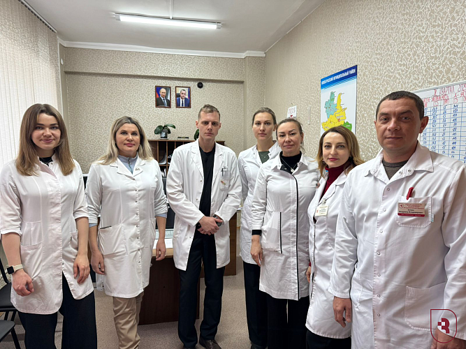 Специалисты УКБ №1 и НИИТОН посетили больницу Новобурасского района 