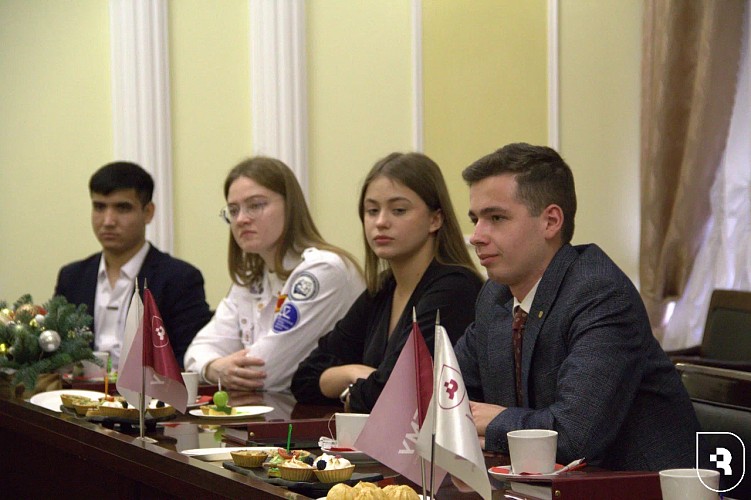 «Поколение R»