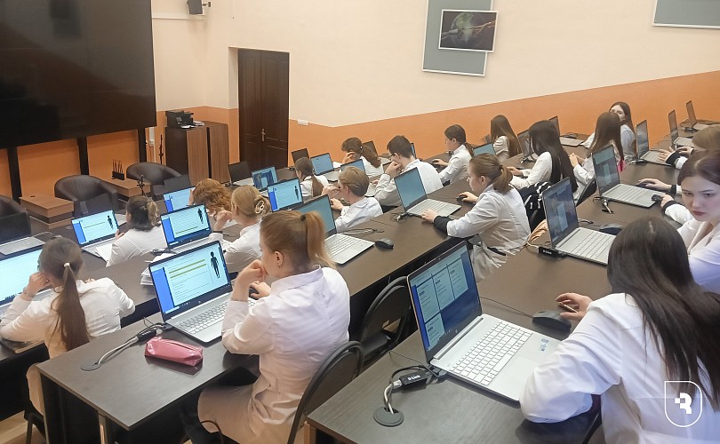 Студенты СГМУ приступили к лечению виртуальных пациентов 