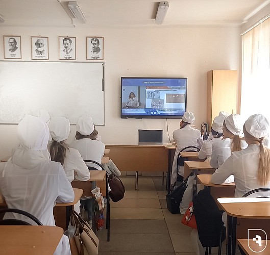 Лекторий в медколледже СГМУ