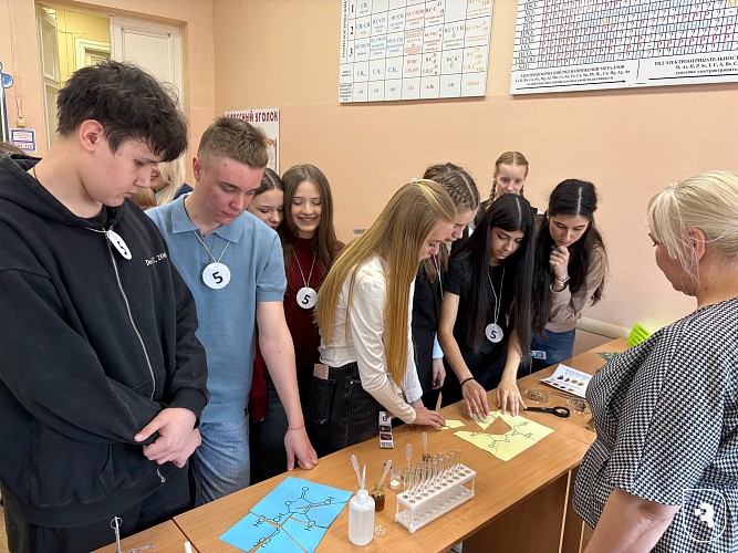 Школьники Саратовской области погрузились в мир медицины на фестивале СГМУ