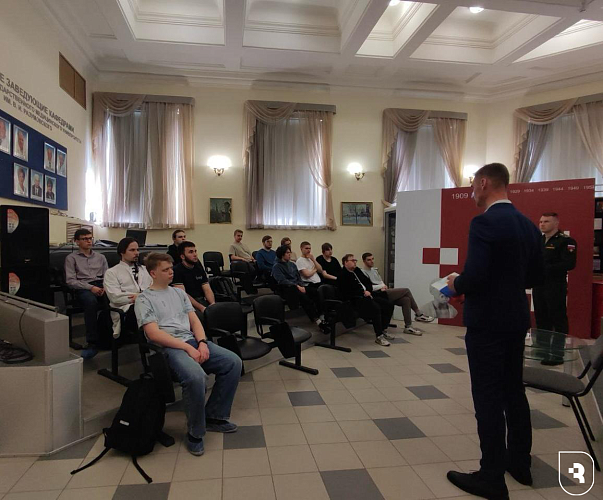 Встреча студентов СГМУ с представителями Минобороны